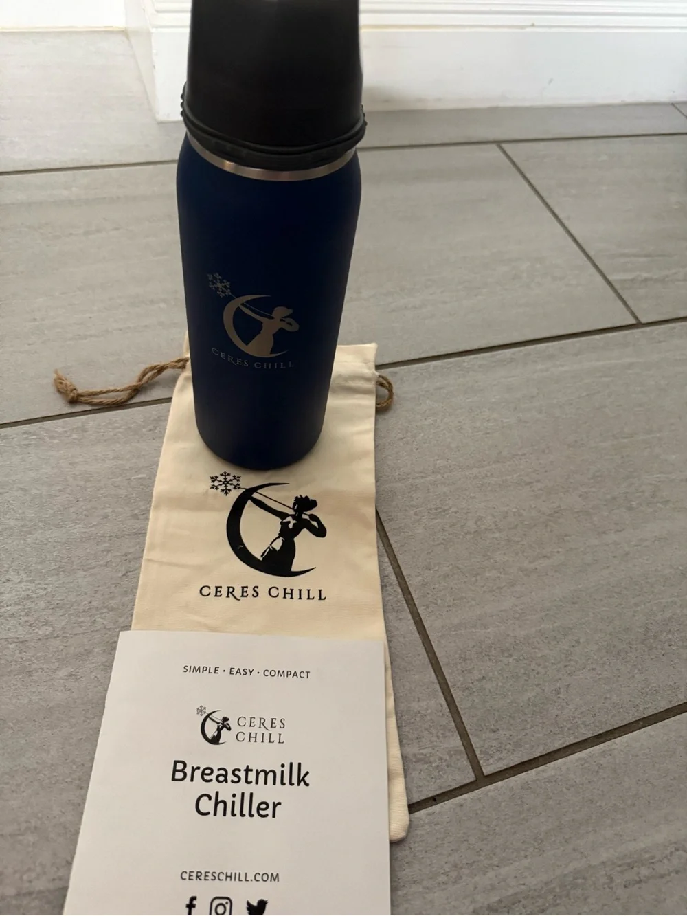 Ceres Breastmilk Chiller Stainless Steel Bottle w/ Silicone Breastmilk Bags